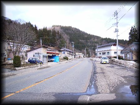 �R��������W��