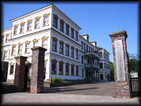 �������{��